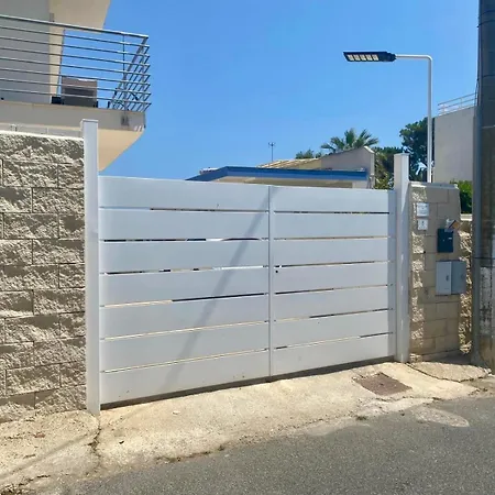 Giulia A Due Passi Dal Mare Apartment *